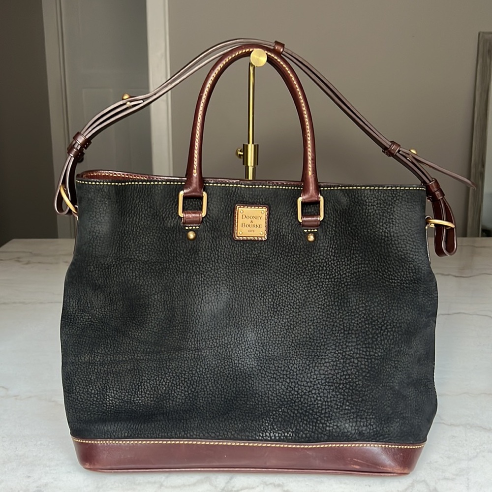 Dooney & Bourke Purse